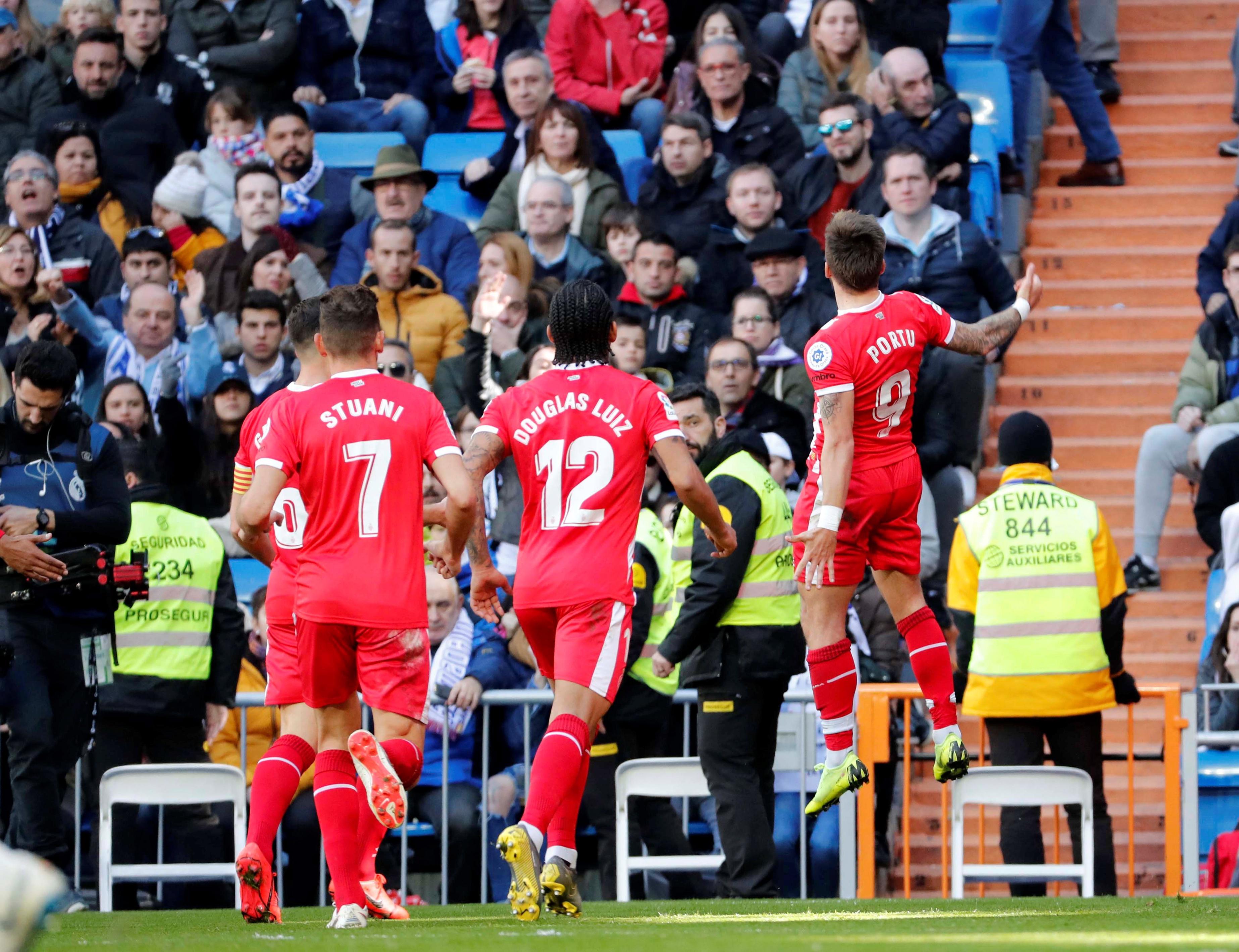 具戲劇性的 具戲劇性的